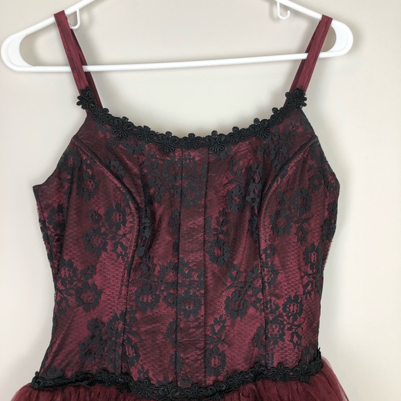 Dress w/ Corseted Top&Layered Bottom - Picture 2 of 6